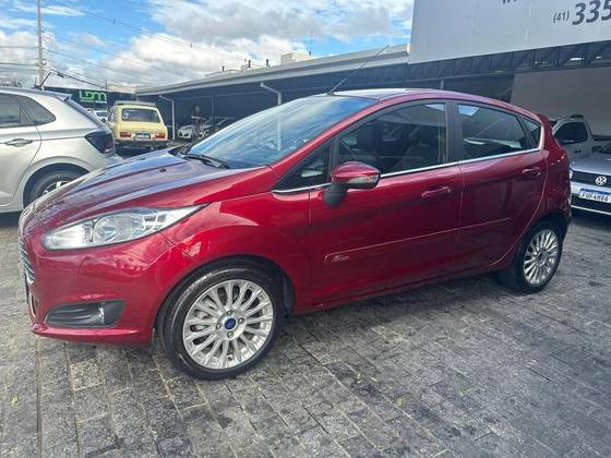 FORD FIESTA 1.6 TITANIUM HATCH 16V FLEX 4P POWERSHIFT FORD FIESTA 1.6 TITANIUM HATCH 16V FLEX 4P POWERSHIFT